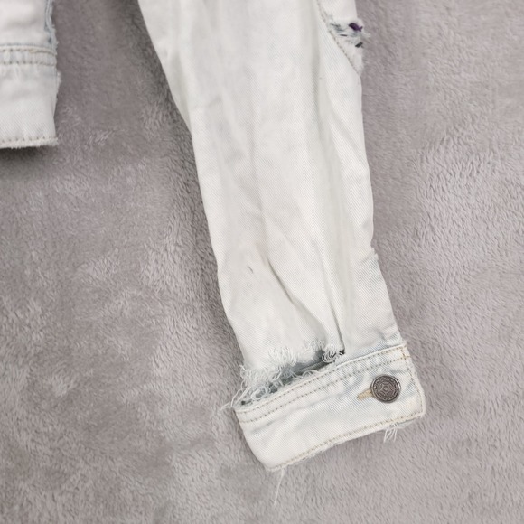 Free People Size 8 Denim Jean JACKET    White Washed  Baja  Aztec Knit - Picture 5 of 13